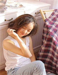 上课被同桌用震蛋折磨喷汁-男人艹b的女人图片